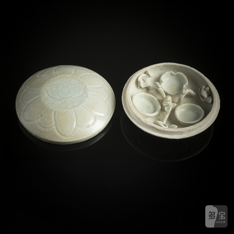 A 'qingbai' ware cosmetic box with peony decoration - 图3